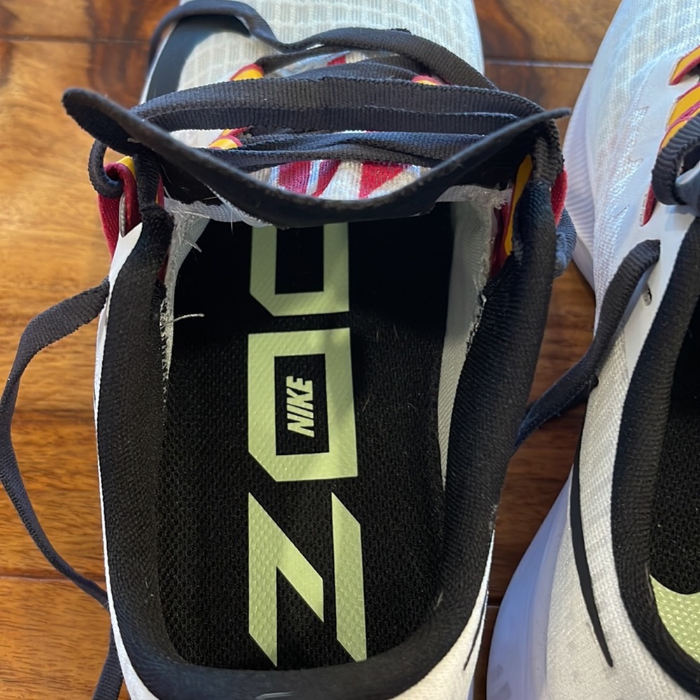 Nike Zoom Air women’s size 9 worn once, almost new. - Picture 4 of 13